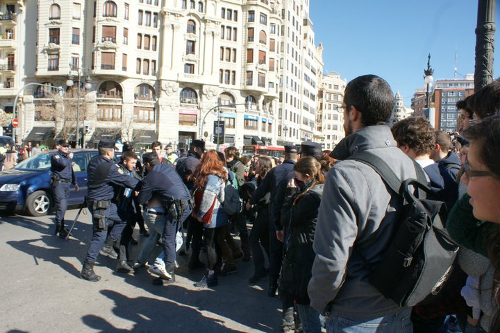 lluisvives_policia2