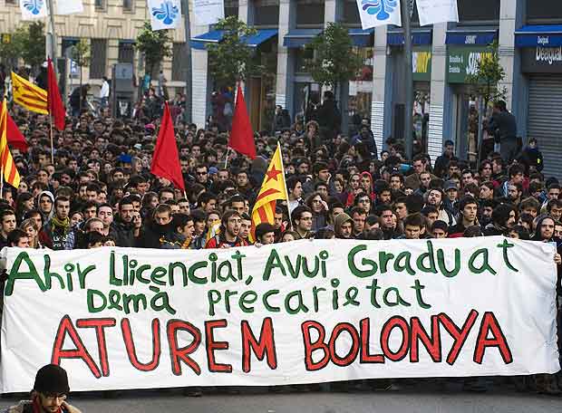 mani contra l'EEES a València