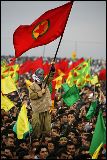 El Newroz kurd escalfa les eleccions municipals a Turquia
