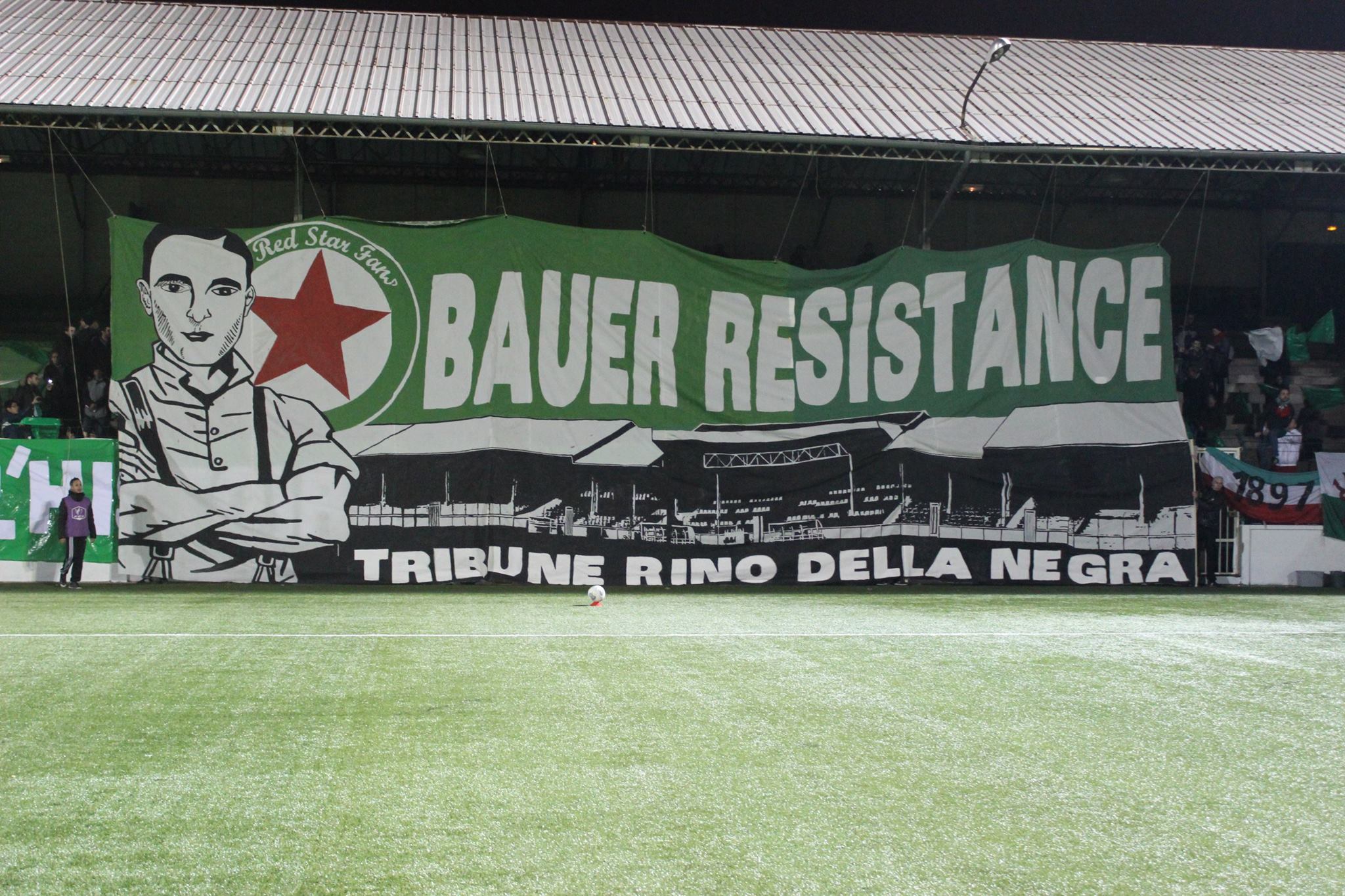Dels terrenys de joc a la lluita antifeixista