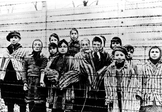 De silencis i oblits. 70 anys de l'alliberament d'Auschwitz