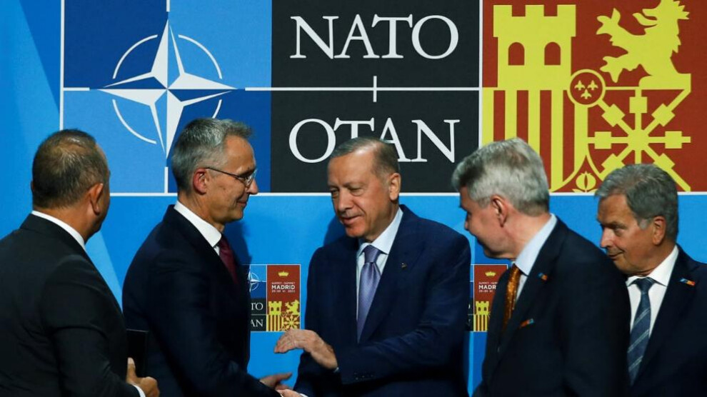 El PKK denuncia: “L'OTAN dóna llum verda al genocidi de Turquia contra els kurds”